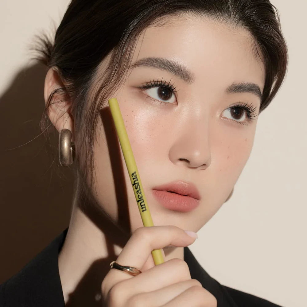 UNLEASHIA - Shaper Defining Eyebrow Pencil | Lapiz para cejas