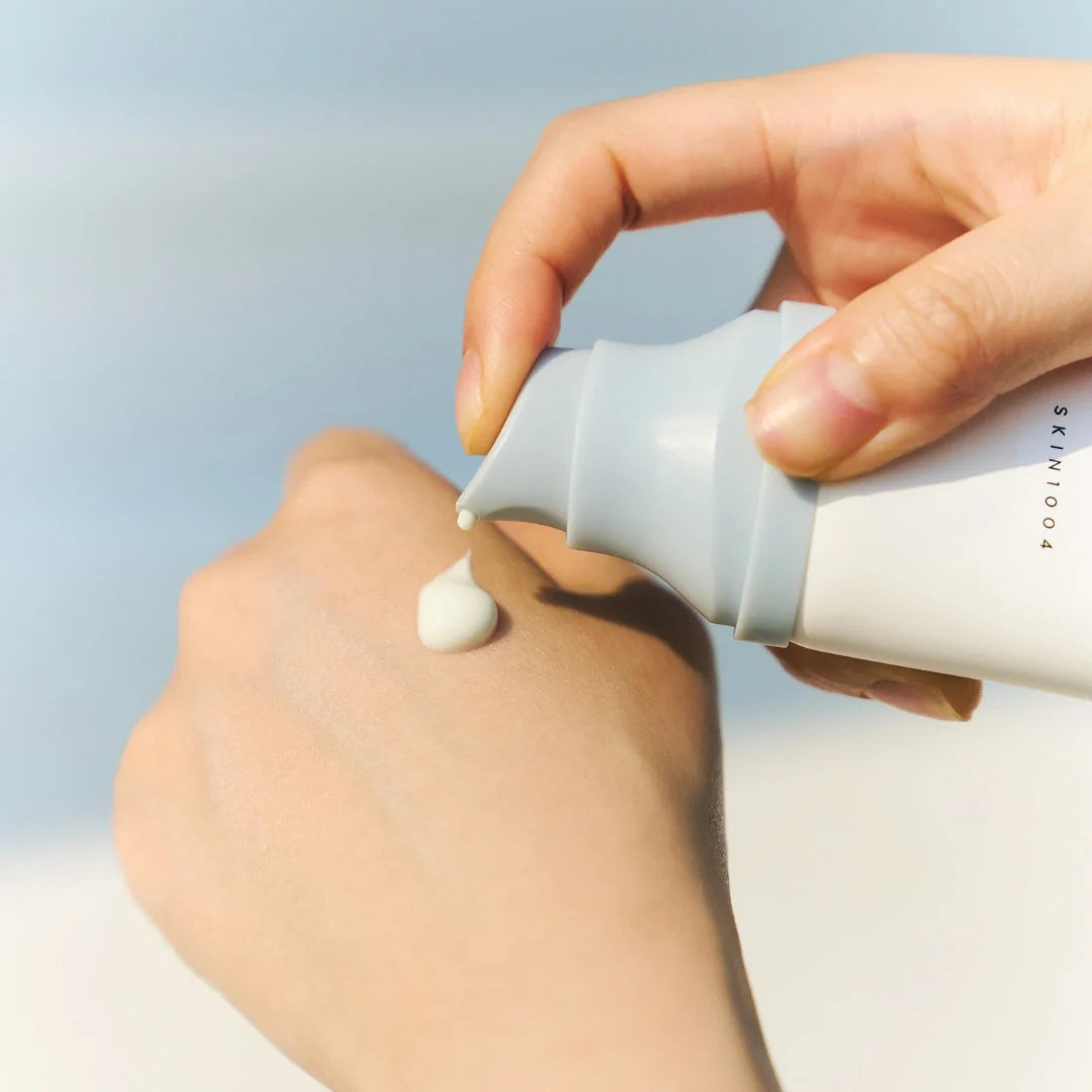 SKIN1004 Bloqueador Hyalu-Cica Water Fit Sun Serum