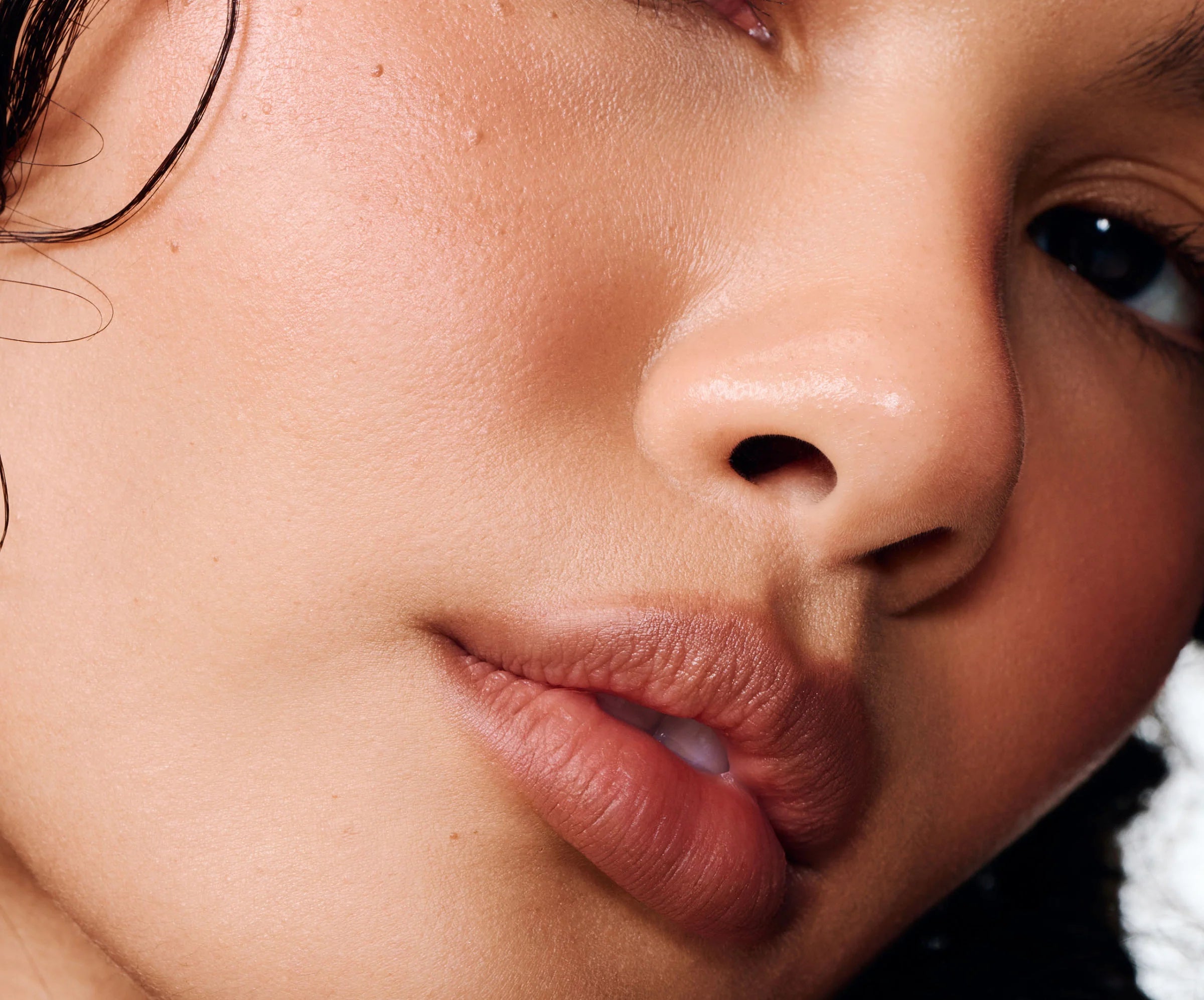 R H O D E - Peptide Lip Shape Contour | Delineador de labios